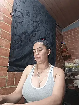 Snapshot of Alexandrina chatting on May 1, 2026, 12:04 am Alexandrina online show from May 1, 2026, 12:04 am