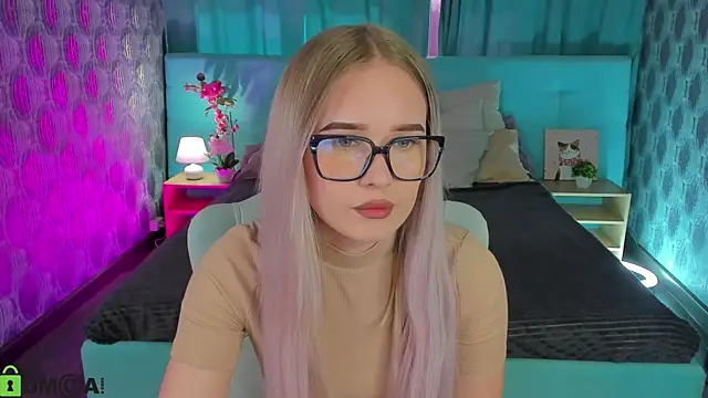 Snapshot of Alice_Pleasance chatting on May 4, 2026, 8:50 am Alice Pleasance online show from May 4, 2026, 8:50 am