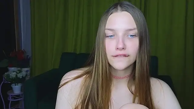 DariaAngels online show from April 4, 2026, 11:55 pm