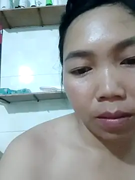 Snapshot of chekoko chatting on April 28, 2026, 11:58 am chekoko online show from April 28, 2026, 11:58 am