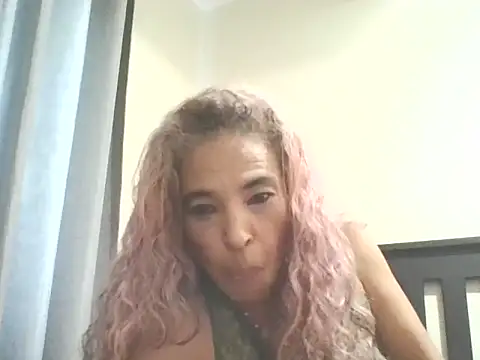 GentleJade7 online show from April 5, 2026, 3:08 pm