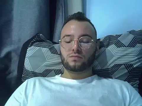 piazaocwb23 online show from April 21, 2026, 2:47 am