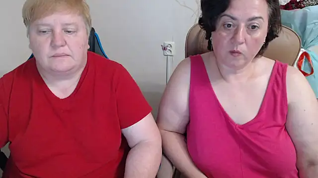 Lindy-Jeanie online show from July 23, 2026, 8:27 pm