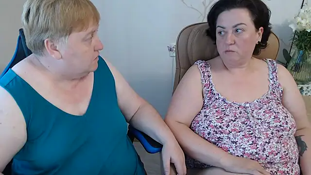 Lindy-Jeanie online show from July 13, 2026, 4:50 pm