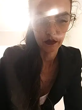 pimentinha02 online show from April 9, 2026, 2:24 am