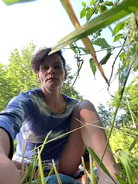 DtPORNBITCH online show from June 19, 2026, 4:24 pm