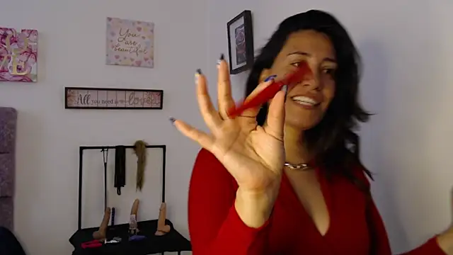 violeta scott online show from May 1, 2026, 1:16 pm
