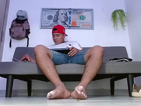 alpha yorley online show from April 8, 2026, 7:04 pm