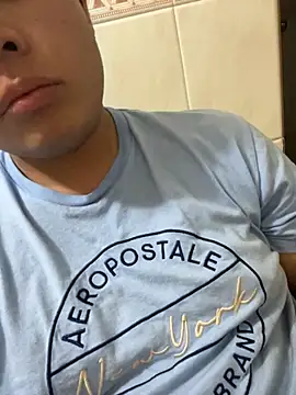 Snapshot of DanielZz69 chatting on March 16, 2026, 12:51 am DanielZz69 online show from March 16, 2026, 12:51 am