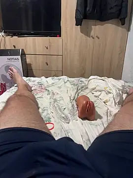 tommyxxx2026 online show from July 21, 2026, 7:37 pm