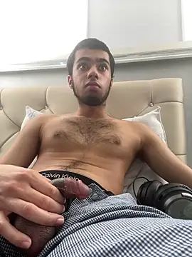 iLoveGirlsOnlyStr8Asf online show from April 16, 2026, 9:39 pm