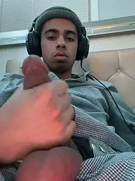 iLoveGirlsOnlyStr8Asf online show from March 25, 2026, 5:40 am