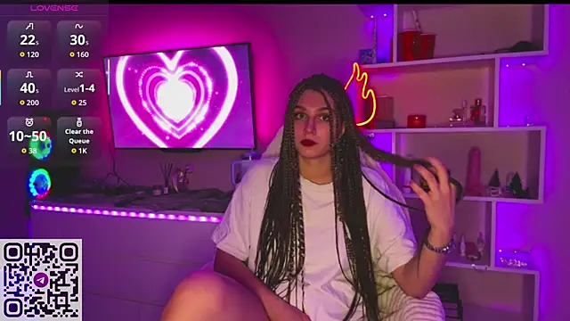 Olivia 132 online show from April 20, 2026, 6:09 pm