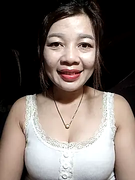Snapshot of Yiyi102300 chatting on April 2, 2026, 12:56 pm Yiyi102300 online show from April 2, 2026, 12:56 pm