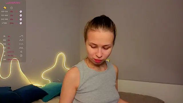Snapshot of Emma_dream_ chatting on July 29, 2026, 4:22 am Emma dream online show from July 29, 2026, 4:22 am
