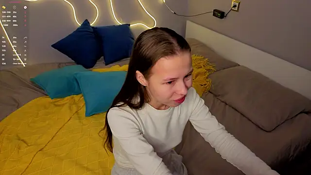 Snapshot of Emma_dream_ chatting on May 5, 2026, 1:19 am Emma dream online show from May 5, 2026, 1:19 am