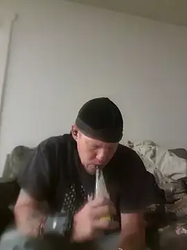 yourMasterisBored online show from May 2, 2026, 5:01 am