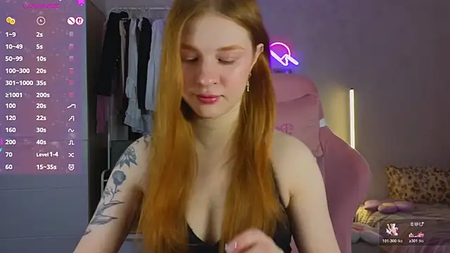 GoldenSunBunny online show from April 23, 2026, 4:08 am