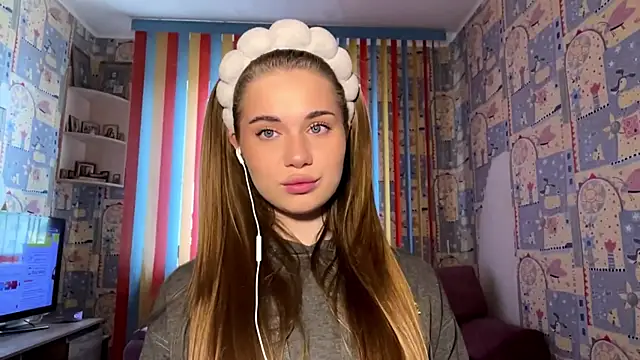 Miss Blessnyth online show from April 22, 2026, 6:09 am