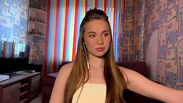Snapshot of Miss_Blessnyth chatting on May 3, 2026, 7:13 am Miss Blessnyth online show from May 3, 2026, 7:13 am