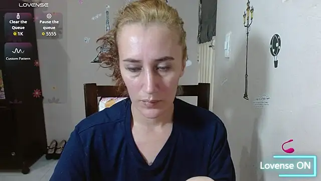Snapshot of Mariam_wish chatting on June 11, 2026, 6:16 pm Mariam wish online show from June 11, 2026, 6:16 pm