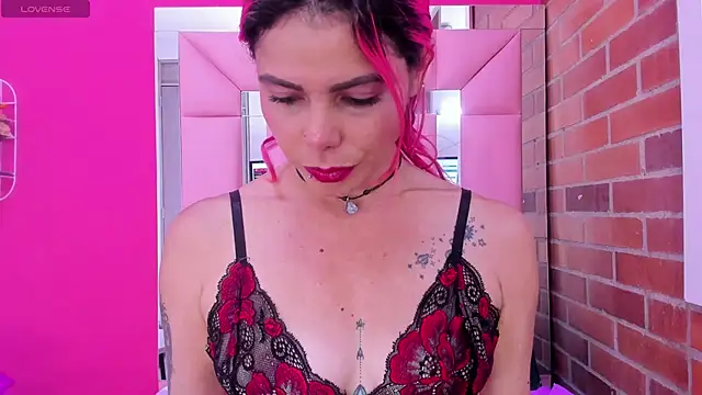 Nicky hot 69 online show from March 17, 2026, 5:10 am