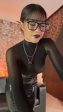 Liana Fem  online show from April 16, 2026, 2:40 pm