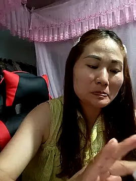 Lucxy-ki6 online show from June 16, 2026, 1:33 pm