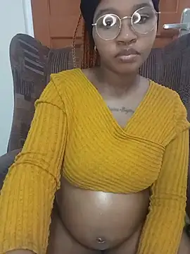 Snapshot of Hotsexyberry222 chatting on August 1, 2026, 9:18 am Hotsexyberry222 online show from August 1, 2026, 9:18 am