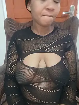 Snapshot of Hotsexyberry222 chatting on July 24, 2026, 10:11 am Hotsexyberry222 online show from July 24, 2026, 10:11 am