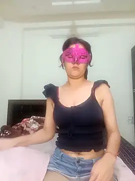 Hottymahi7 online show from March 29, 2026, 11:12 am