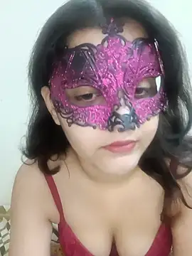 Hottymahi7 online show from June 26, 2026, 4:02 pm
