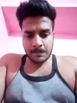 Decentlover67 online show from May 27, 2026, 5:09 pm