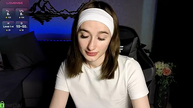 Snapshot of Lady_Sunrise12 chatting on May 16, 2026, 12:53 am Lady Sunrise12 online show from May 16, 2026, 12:53 am