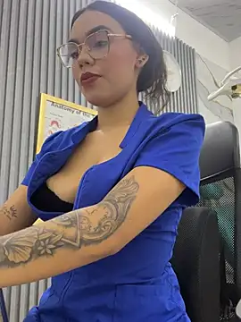 daniela-sexy online show from May 3, 2026, 12:53 pm