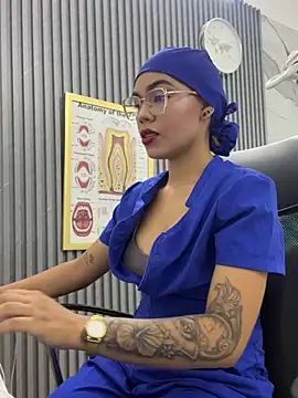 daniela-sexy online show from April 30, 2026, 4:03 pm