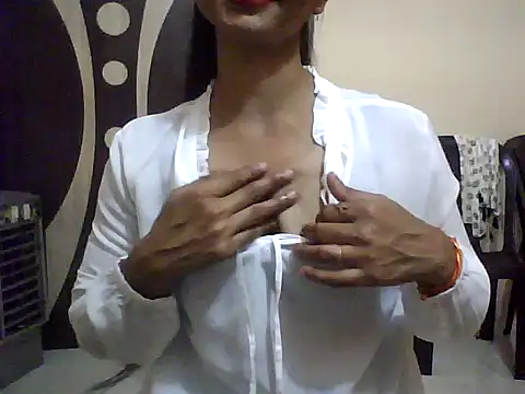 Snapshot of Sonam1186 chatting on May 3, 2026, 5:45 am Sonam1186 online show from May 3, 2026, 5:45 am