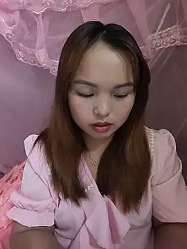 Snapshot of Mina_xYx chatting on June 10, 2026, 4:46 am Mina xYx online show from June 10, 2026, 4:46 am