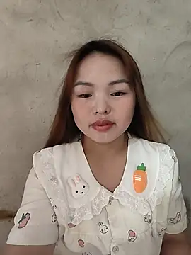 Snapshot of Mina_xYx chatting on May 25, 2026, 4:12 am Mina xYx online show from May 25, 2026, 4:12 am