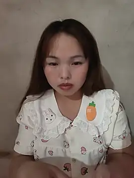 Snapshot of Mina_xYx chatting on May 27, 2026, 4:36 pm Mina xYx online show from May 27, 2026, 4:36 pm