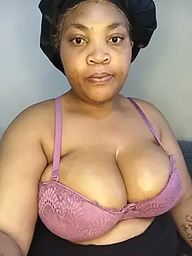BeverlyQueen15 online show from July 9, 2026, 6:03 am
