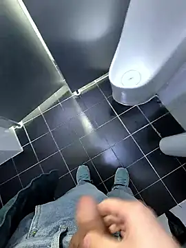 Snapshot of JiwoongWang2008 chatting on March 16, 2026, 2:19 am JiwoongWang2008 online show from March 16, 2026, 2:19 am