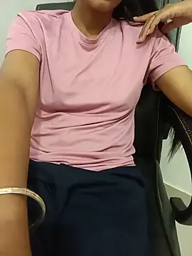 aushi rajput online show from May 27, 2026, 5:04 am