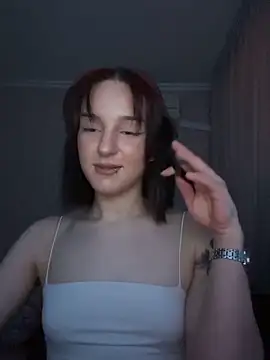 sweetNoiisee online show from March 19, 2026, 4:29 pm