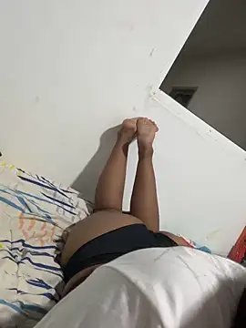 yuliana056 online show from March 31, 2026, 5:31 am