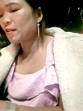 maymay121 online show from March 16, 2026, 4:31 am