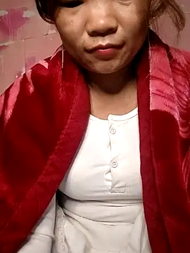 maymay121 online show from May 3, 2026, 10:13 pm