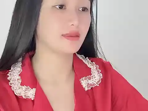 AmyLinee 1 online show from May 5, 2026, 4:26 am