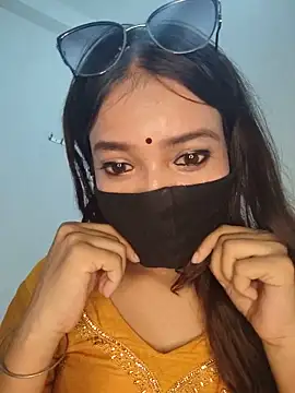 Candyy crushh online show from June 22, 2026, 8:17 pm