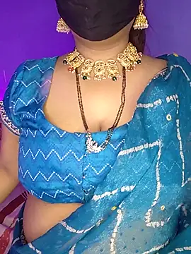Snapshot of Miss_roohi chatting on May 26, 2026, 4:32 am Miss roohi online show from May 26, 2026, 4:32 am